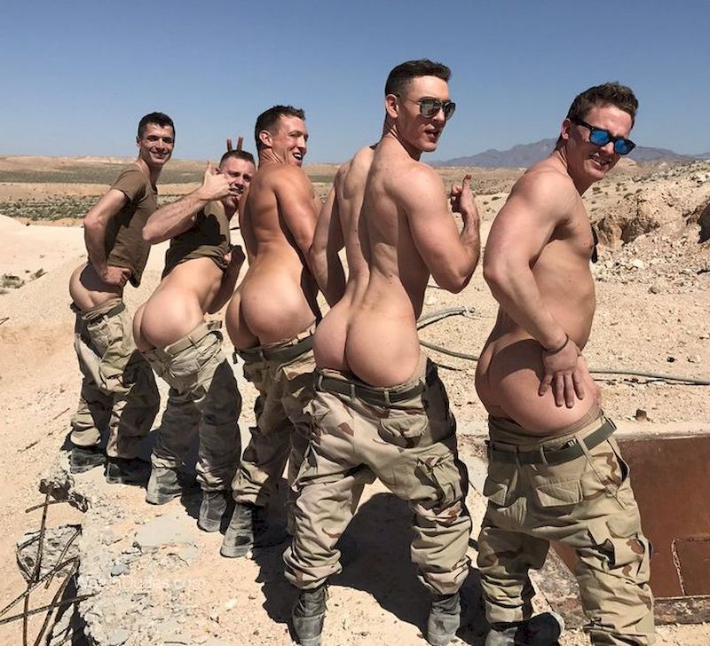 Military Men Naked - Straight Guys Naked